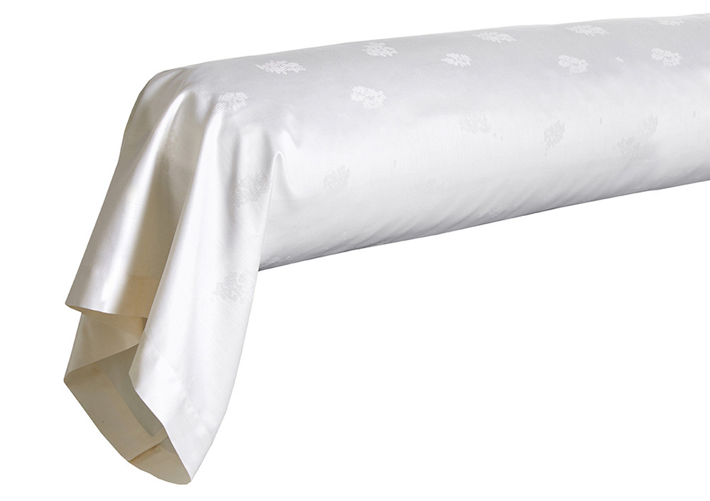 Постельное белье Blanc des Vosges Hesperide Nacre евро макси 220х240 сатин жаккард