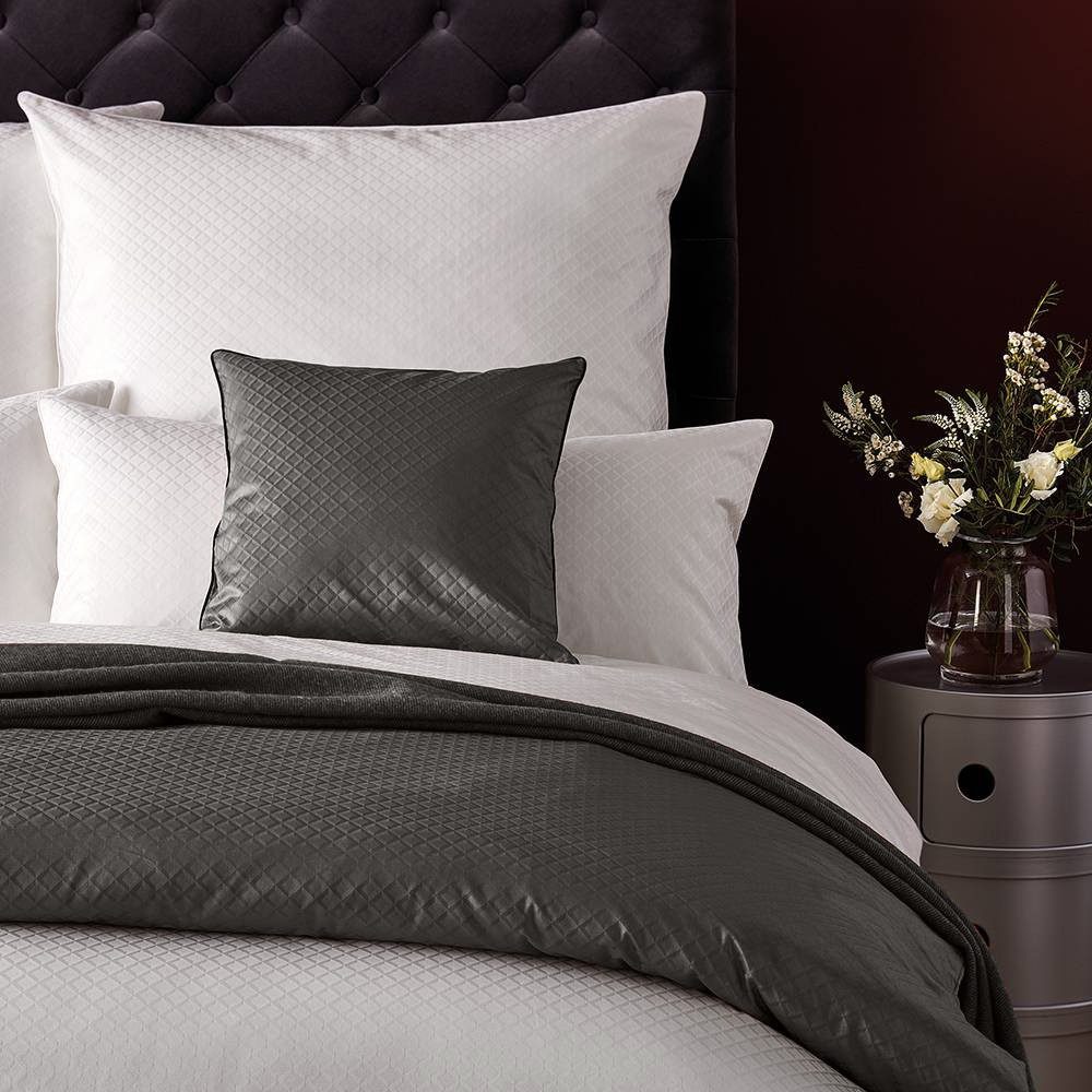 Постельное бельё Curt Bauer Arezzo Чёрное дерево 1.5-спальное 155х220 мако дамаст