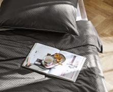 Постельное бельё Curt Bauer Arezzo Чёрное дерево 1.5-спальное 155х220 мако дамаст - фото 3