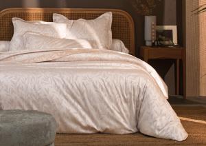 Постельное белье Blanc des Vosges Osier Poudre евро 200х220 сатин-жаккард - основновное изображение